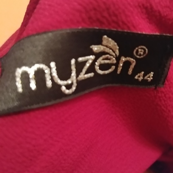 Bell sleeve top - Picture 5 of 6